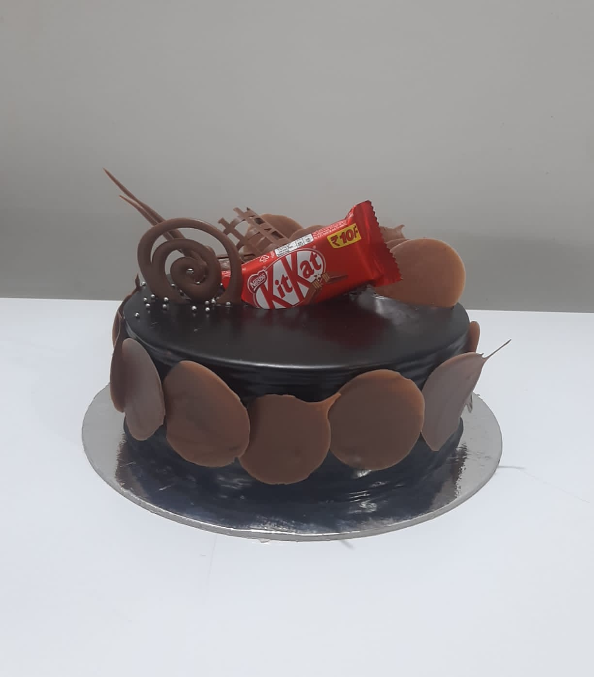 Kitkat Cake Cakenagar